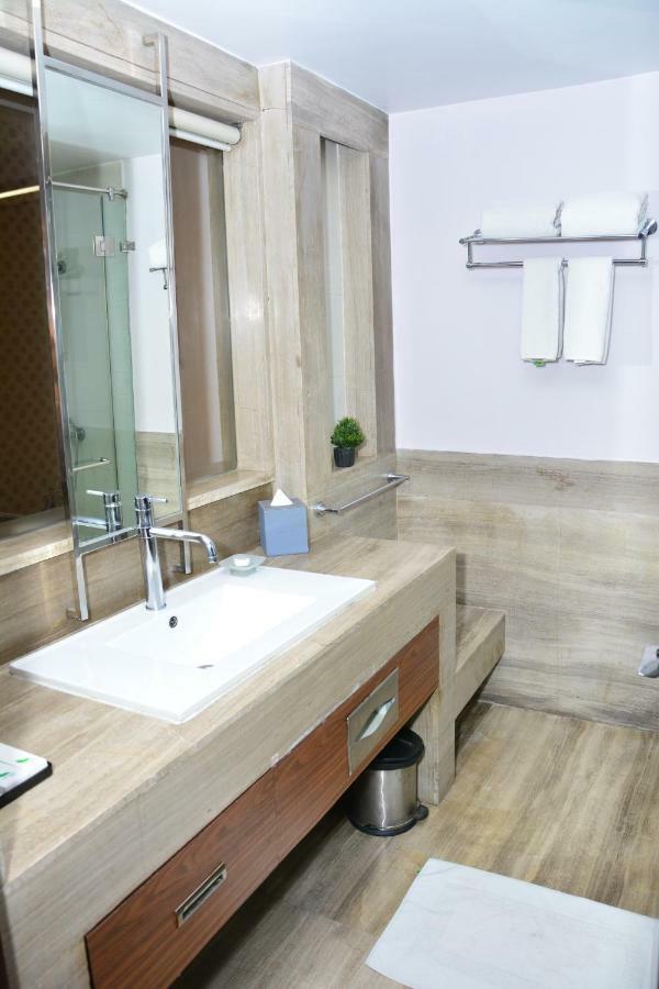Quality Inn Gurgaon Luaran gambar